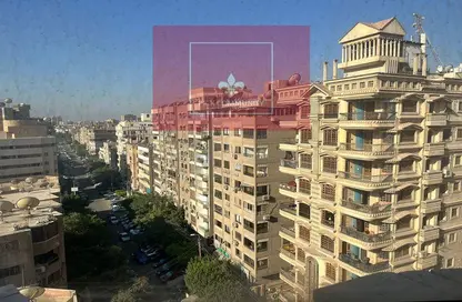Apartment - 4 Bedrooms - 1 Bathroom for sale in Dr Ali Ibrahim Ramez St. - Heliopolis Square - El Nozha - Cairo