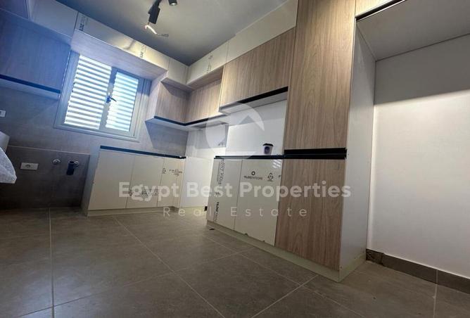 8018347 - Property Image 3