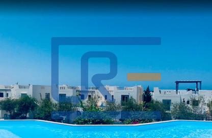 Chalet - 2 Bedrooms - 2 Bathrooms for sale in Mountain View - Ras Al Hekma - North Coast
