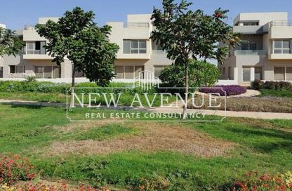 Villa - 4 Bedrooms - 2 Bathrooms for sale in Hyde Park - 5th Settlement Compounds - The 5th Settlement - New Cairo City - Cairo