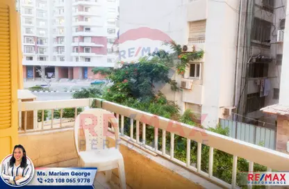 Apartment - 2 Bedrooms - 2 Bathrooms for sale in Al Zahraa St. - Al Maamoura - Hay Than El Montazah - Alexandria