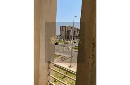 Apartment - 3 Bedrooms - 1 Bathroom for sale in Mostafa Fahmy St. - Area B1 - 10th of Ramadan City - Sharqia
