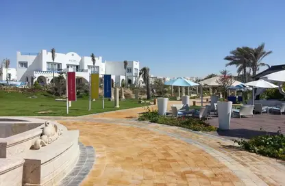 Chalet - 3 Bedrooms - 2 Bathrooms for sale in Mountain View - Ras Al Hekma - North Coast