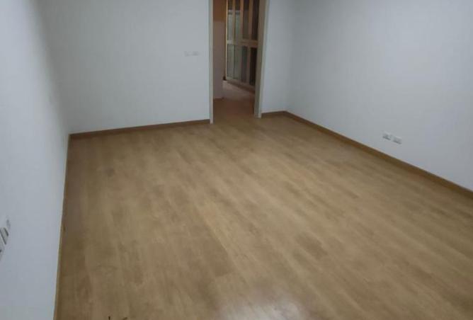 8091020 - Property Image 2