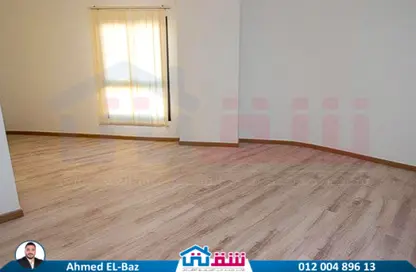 شقة - 4 غرف نوم - 3 حمامات للبيع في مروج - سموحة - حي شرق - الاسكندرية