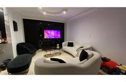 Apartment - 3 Bedrooms - 2 Bathrooms for sale in Gate 1 - Khofo - Hadayek El Ahram - Giza