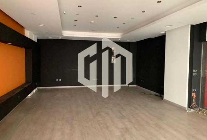 8102303 - Property Image 2