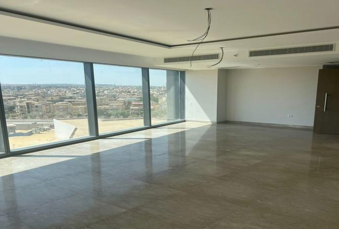 8232466 - Property Image 3