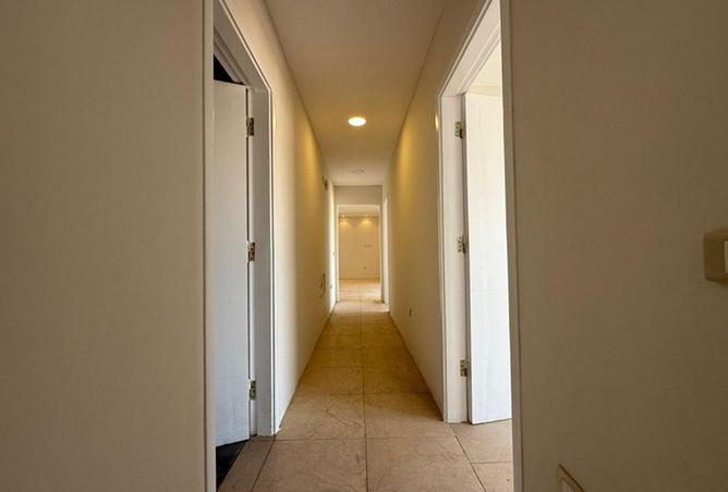 8401244 - Property Image 2