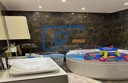 Apartment - 3 Bedrooms - 3 Bathrooms for sale in Al Katameya Plaza - The 1st Settlement - New Cairo City - Cairo