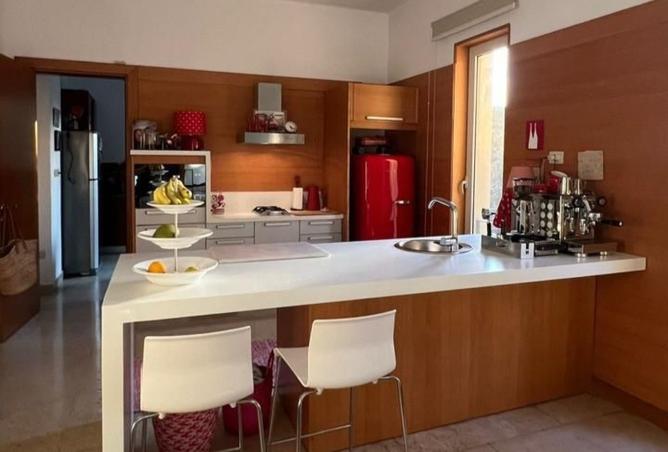 8427867 - Property Image 2