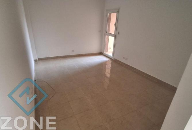 8081249 - Property Image 3