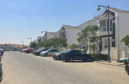 أي فيلا - 4 غرف نوم - 3 حمامات للايجار في ماونتن فيو تشيل اوت بارك - التوسعات الشمالية - مدينة 6 أكتوبر - الجيزة