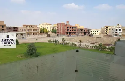 شقة - 3 غرف نوم - 2 حمامات للبيع في شارع مدخل شمالي 2 - منطقة الشماليات - مدينة 6 أكتوبر - الجيزة