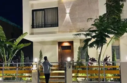 تاون هاوس - 3 غرف نوم - 4 حمامات للبيع في زيد إيست - كمبوندات التجمع الخامس - التجمع الخامس - مدينة القاهرة الجديدة - القاهرة