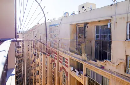 Apartment - 2 Bedrooms - 2 Bathrooms for sale in Smouha - Hay Sharq - Alexandria