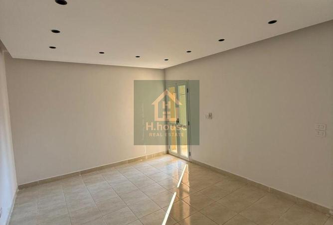 8411452 - Property Image 2