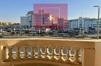 Apartment - 3 Bedrooms - 3 Bathrooms for sale in Service Road - Ganoob El Acadimia - New Cairo City - Cairo