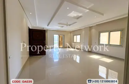 Apartment - 3 Bedrooms - 3 Bathrooms for sale in Al Sadat Axis - The 1st Settlement - New Cairo City - Cairo