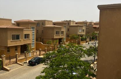 تاون هاوس - 5 غرف نوم - 3 حمامات للبيع في ميدوز بارك - كمبوندات الشيخ زايد - الشيخ زايد - الجيزة
