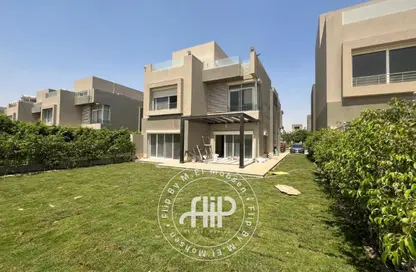 Villa - 4 Bedrooms - 5 Bathrooms for sale in Palm Hills WoodVille - Al Wahat Road - 6 October City - Giza