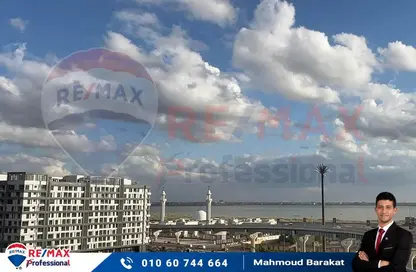 شقة - 3 غرف نوم - 3 حمامات للبيع في في مروج - سموحة - حي شرق - الاسكندرية