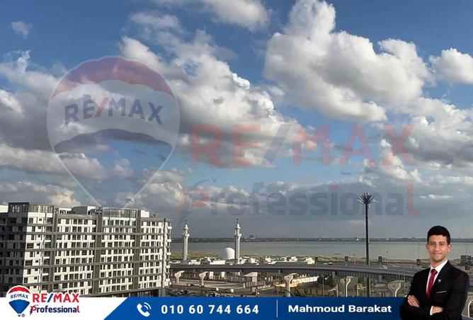 شقة - 3 غرف نوم - 3 حمامات للبيع في في مروج - سموحة - حي شرق - الاسكندرية