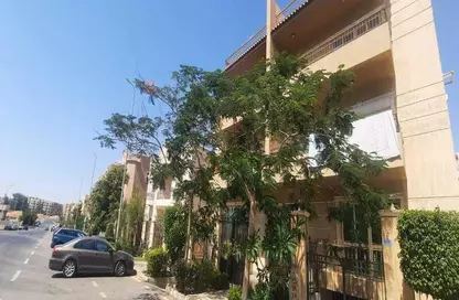Duplex - 6 Bedrooms - 3 Bathrooms for sale in Akhnaton St. - District 5 - The 5th Settlement - New Cairo City - Cairo