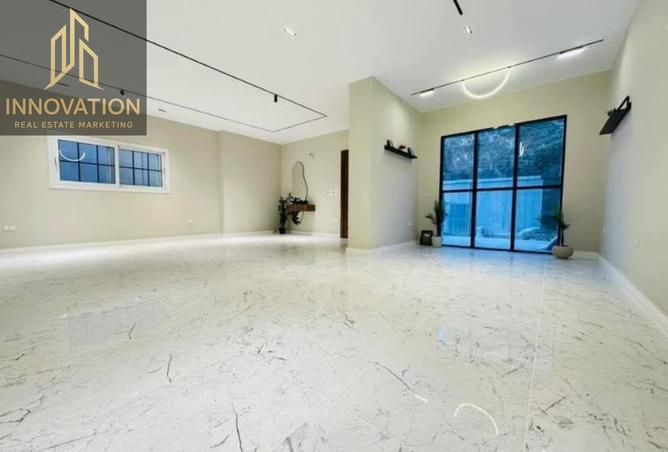 8037384 - Property Image 2