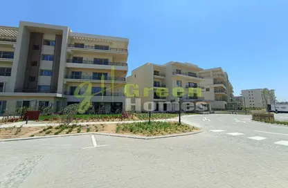 Apartment - 3 Bedrooms - 3 Bathrooms for sale in The Fourteen Golf Residences - Uptown Cairo - Mokattam - Cairo