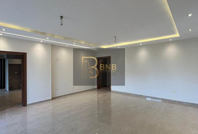 8227505 - Property Image 2