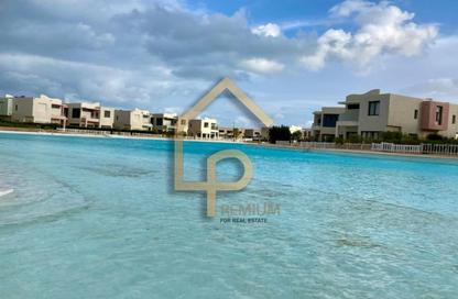 Chalet - 2 Bedrooms - 2 Bathrooms for sale in Lagoon - Al Alamein - North Coast