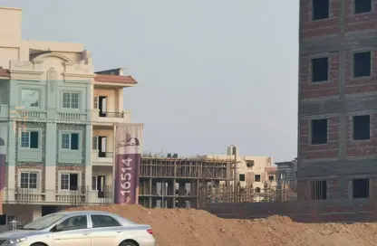 Apartment - 3 Bedrooms - 3 Bathrooms for sale in Bait Alwatan - The 5th Settlement - New Cairo City - Cairo