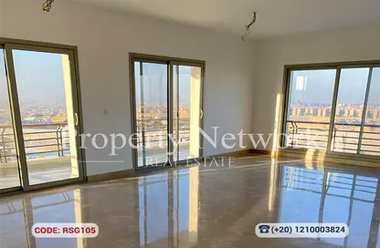 Apartment - 3 Bedrooms - 4 Bathrooms for sale in The Fourteen Golf Residences - Uptown Cairo - Mokattam - Cairo