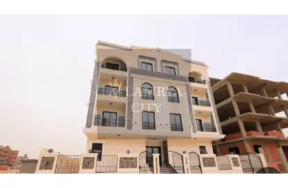 Apartment - 3 Bedrooms - 2 Bathrooms for sale in Al Narges - New Cairo City - Cairo