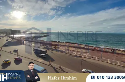 Apartment - 3 Bedrooms - 3 Bathrooms for rent in Shaarawy St. - Laurent - Hay Sharq - Alexandria