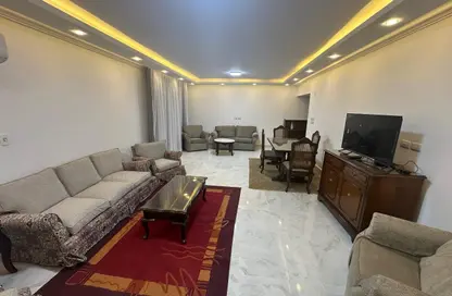 Apartment - 2 Bedrooms - 2 Bathrooms for rent in Maadi - Hay El Maadi - Cairo