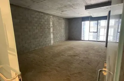 Office Space - Studio - 1 Bathroom for sale in Hyde Park - New Cairo City - Cairo