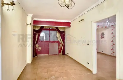 شقة - 2 غرف نوم - 1 حمام للايجار في ميامي - حي اول المنتزة - الاسكندرية