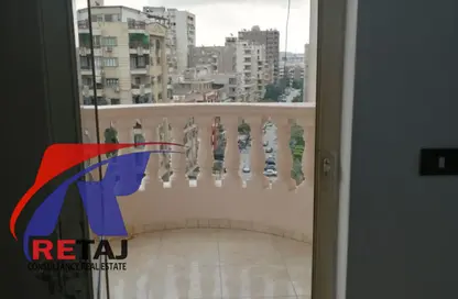 شقة - 3 غرف نوم - 2 حمامات للايجار في شارع محمد المقلد - المنطقة الثامنة - مدينة نصر - القاهرة