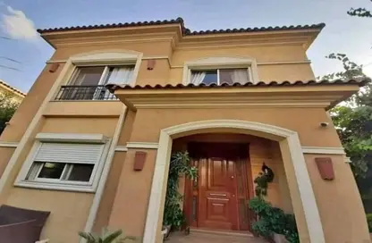 Villa - 5 Bedrooms - 7 Bathrooms for sale in Porto October - Green Belt - 6 October City - Giza
