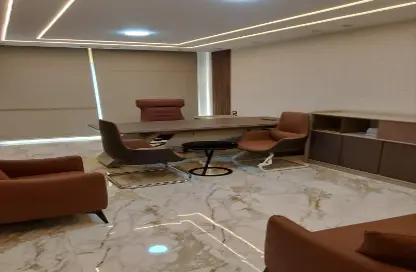 مساحات مكتبية - استوديو - 1 حمام للايجار في وان قطامية - كمبوندات القطامية - القطامية - مدينة القاهرة الجديدة - القاهرة