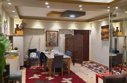 Apartment - 3 Bedrooms - 2 Bathrooms for sale in Mahmoud Ghoneim St. - 6th Zone - Nasr City - Cairo
