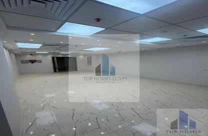 Office Space - Studio - 1 Bathroom for rent in Hyde Park - 5th Settlement Compounds - The 5th Settlement - New Cairo City - Cairo