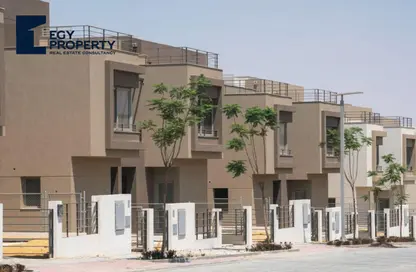 Townhouse - 3 Bedrooms - 4 Bathrooms for sale in Palm Hills New Cairo - 5th Settlement Compounds - The 5th Settlement - New Cairo City - Cairo