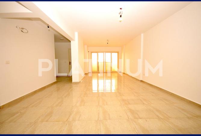 8278700 - Property Image 2