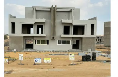 Apartment - 3 Bedrooms - 4 Bathrooms for sale in V Levels - Sheikh Zayed Compounds - Sheikh Zayed City - Giza