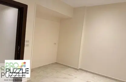 شقة - 3 غرف نوم - 2 حمامات للايجار في مركز القاهرة الجديدة - شارع التسعين الشمالي - التجمع الخامس - مدينة القاهرة الجديدة - القاهرة