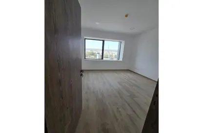 مساحات مكتبية - استوديو - 2 حمامات للبيع في ليك فيو ريزدنس 2 - كمبوندات التجمع الخامس - التجمع الخامس - مدينة القاهرة الجديدة - القاهرة