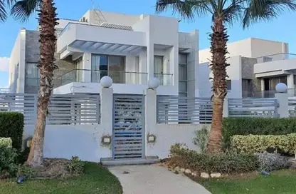 Villa - 5 Bedrooms - 4 Bathrooms for sale in Cleopatra Square - 26th of July Corridor - 6 October City - Giza